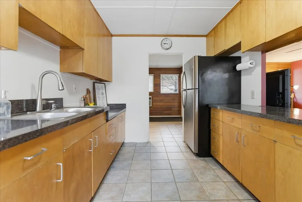 78 Houghton Street Auburn ME 04210