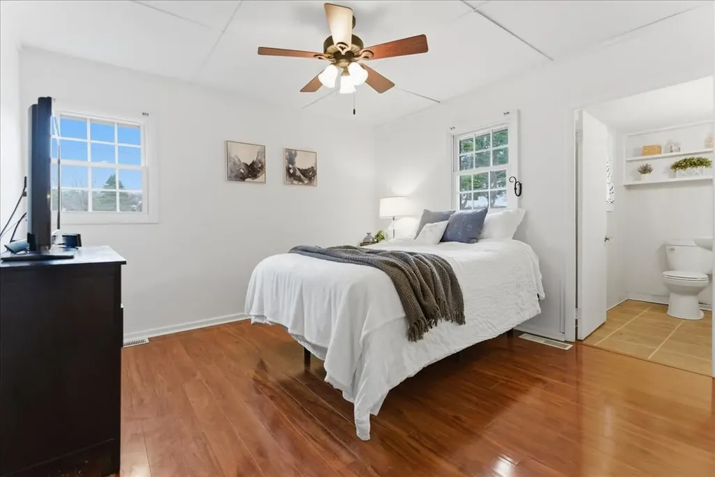 78 Houghton Street Auburn ME 04210