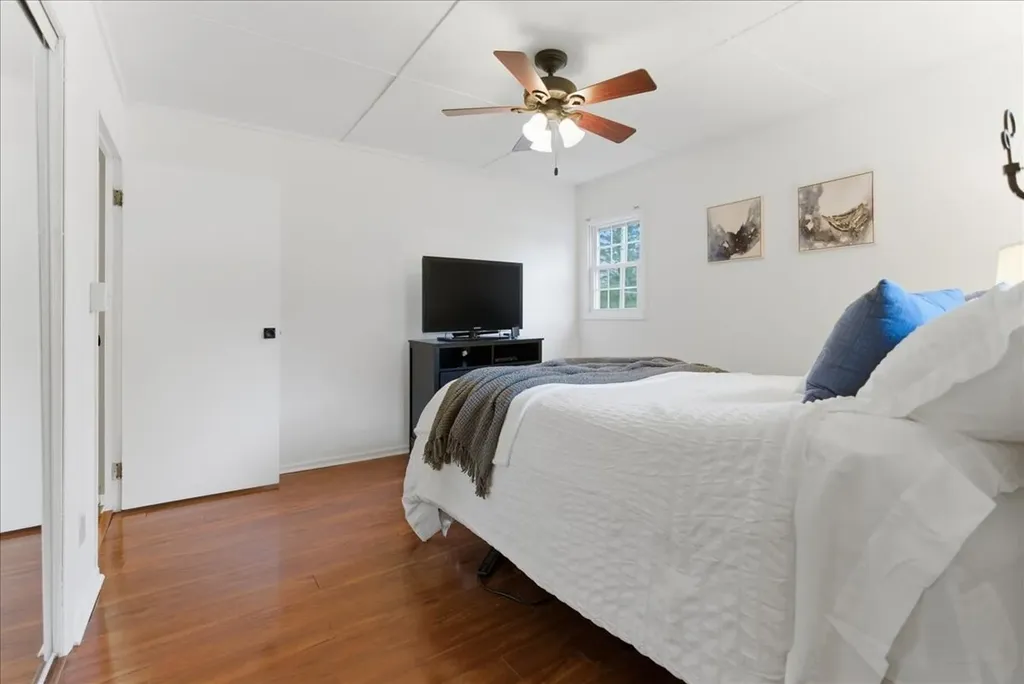 78 Houghton Street Auburn ME 04210