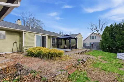 78 Houghton Street Auburn ME 04210