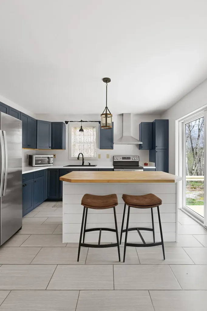 53 Ames Drive Woolwich ME 04579