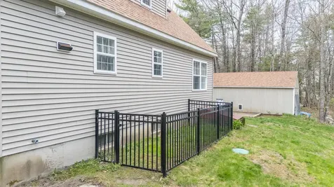 53 Ames Drive Woolwich ME 04579