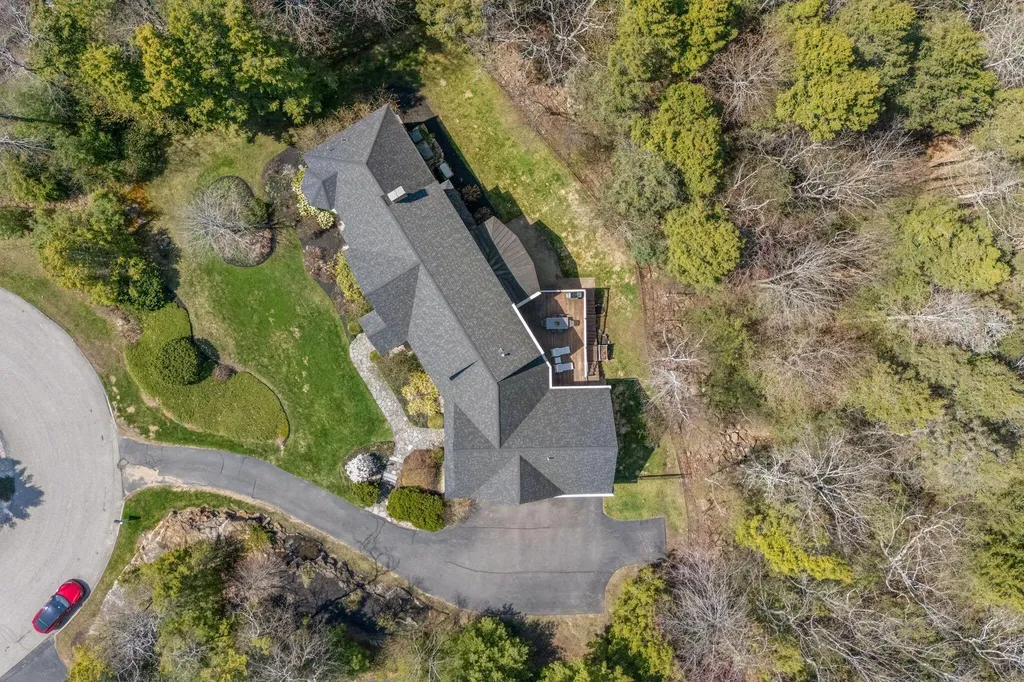 37 Mary Lane Cumberland ME 04110