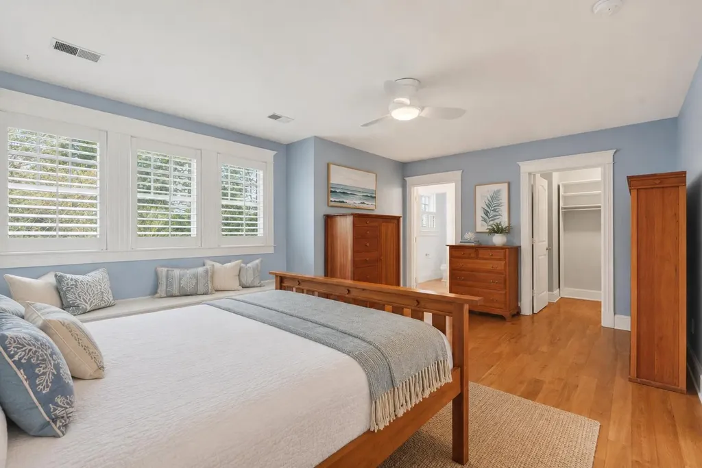 37 Mary Lane Cumberland ME 04110