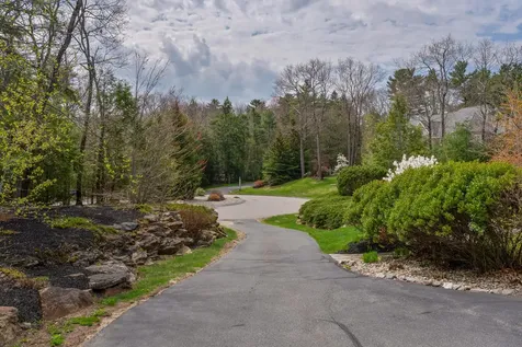 37 Mary Lane Cumberland ME 04110