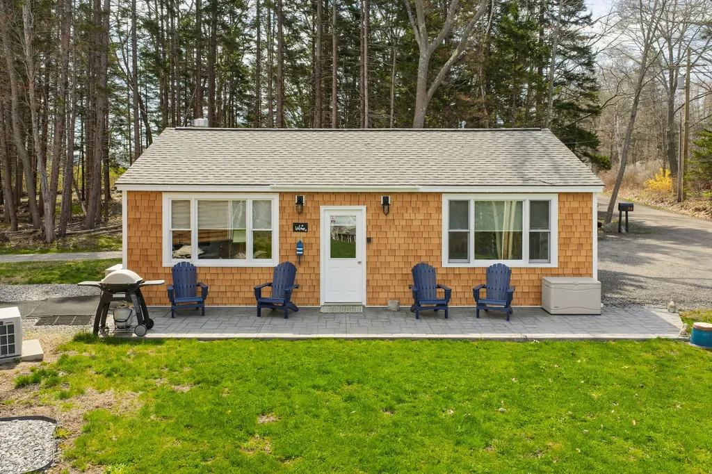 34 Eider Road Harpswell ME 04079