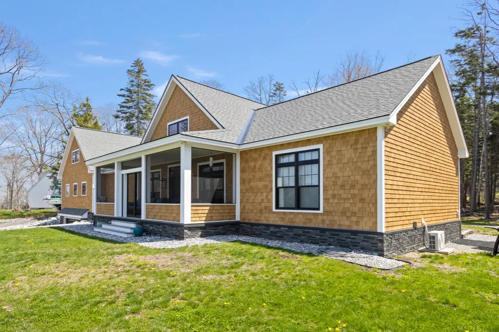 34 Eider Road Harpswell ME 04079