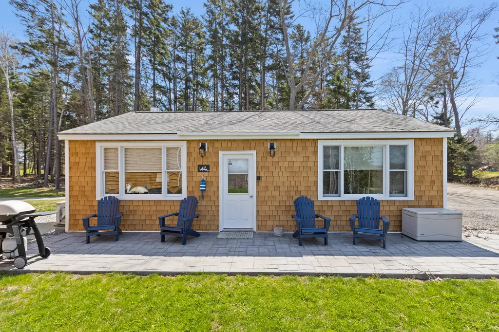 34 Eider Road Harpswell ME 04079