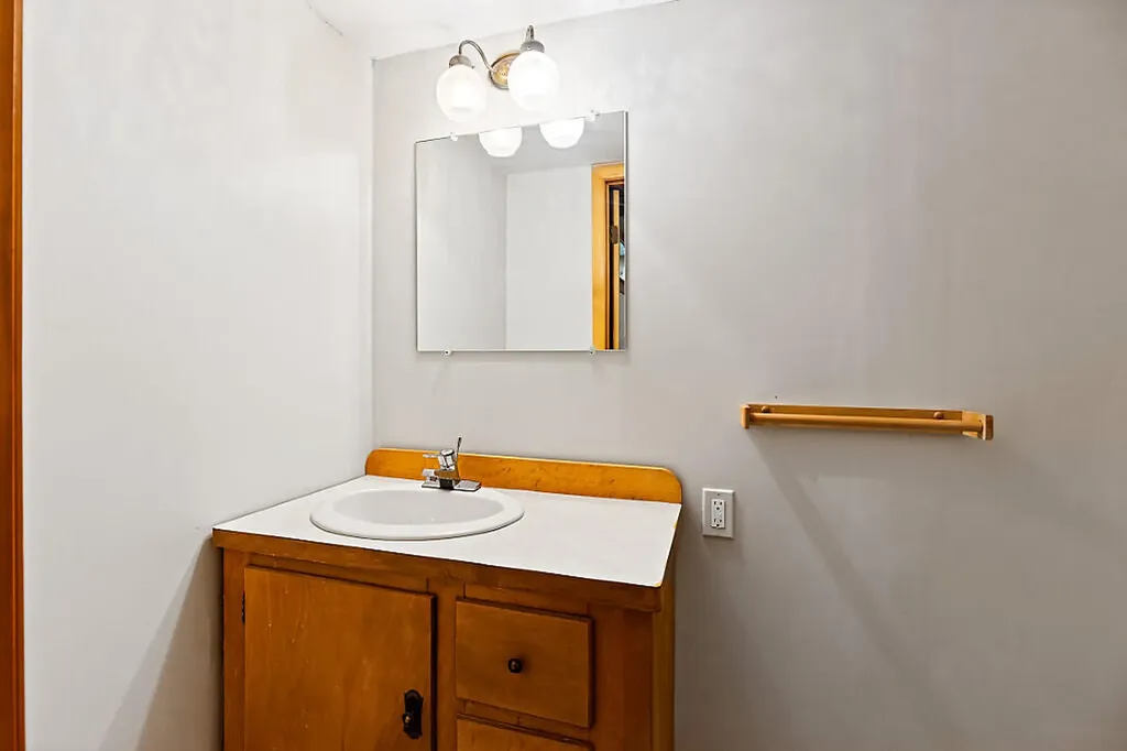 218 Windsor Street Randolph ME 04346