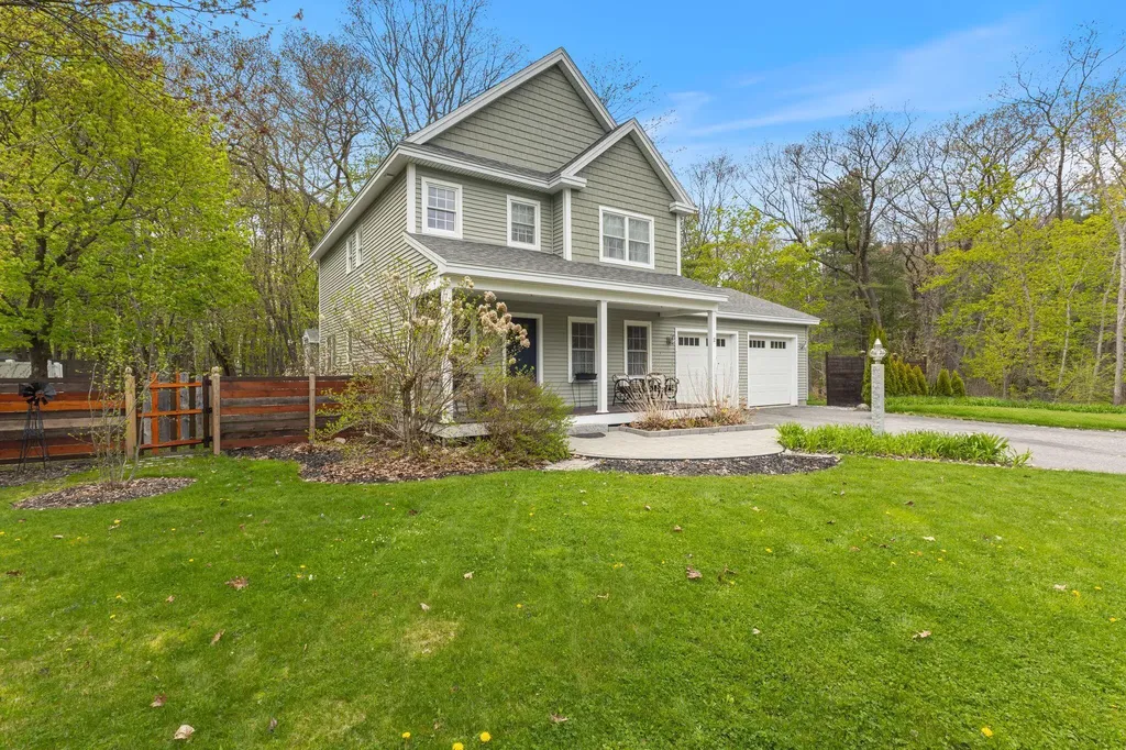 2 Douglas Road Scarborough ME 04074