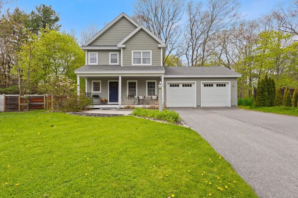 2 Douglas Road Scarborough ME 04074