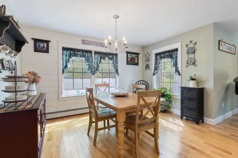 2 Douglas Road Scarborough ME 04074