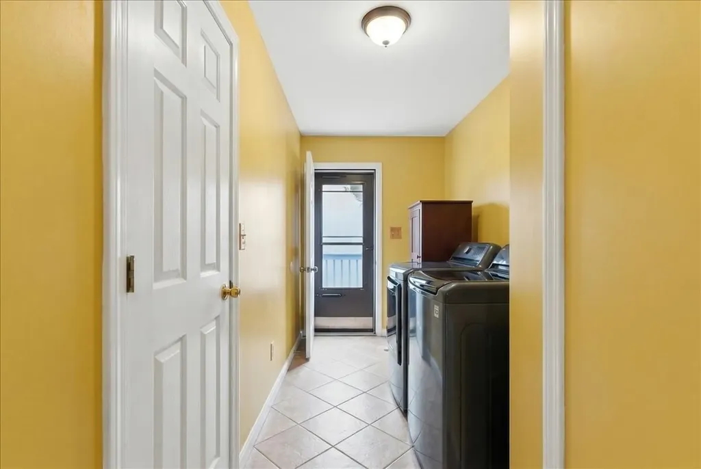 244 Back Street Monmouth ME 04265