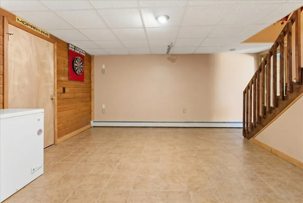 244 Back Street Monmouth ME 04265