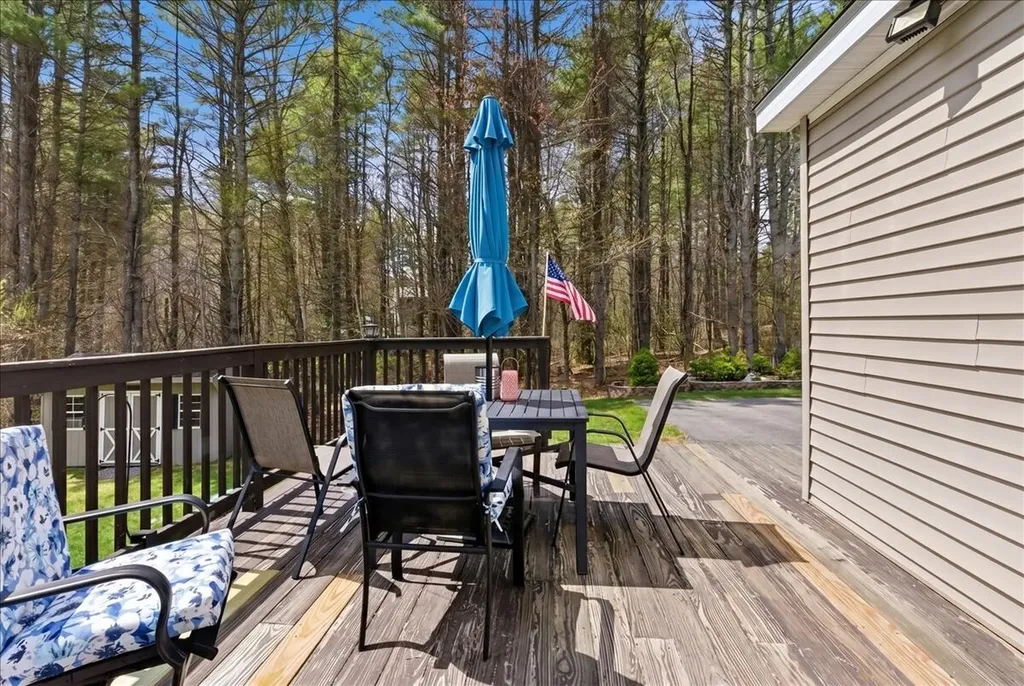 244 Back Street Monmouth ME 04265