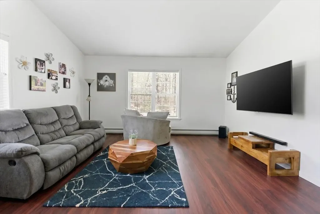 244 Back Street Monmouth ME 04265