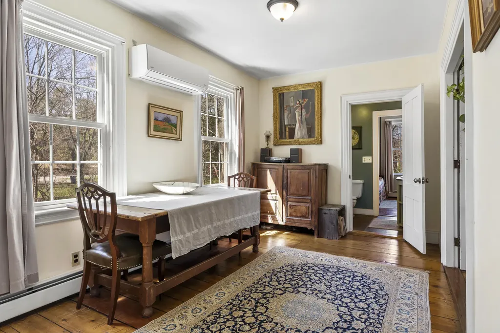 48 Winter Street Topsham ME 04086