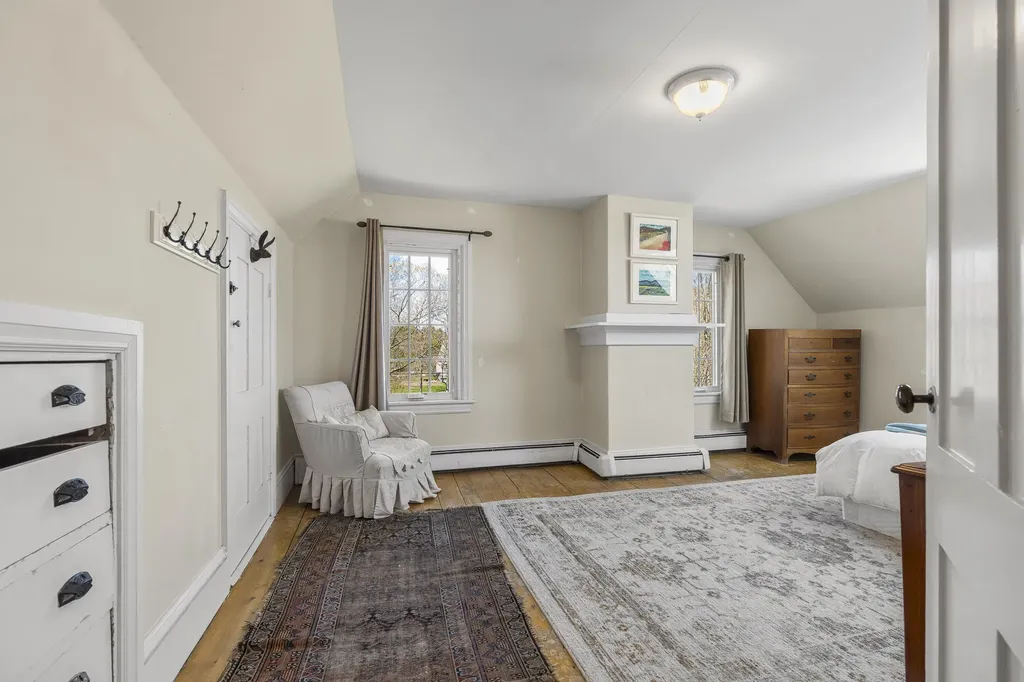48 Winter Street Topsham ME 04086