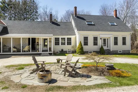 48 Winter Street Topsham ME 04086