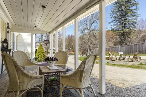 48 Winter Street Topsham ME 04086