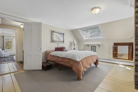 48 Winter Street Topsham ME 04086