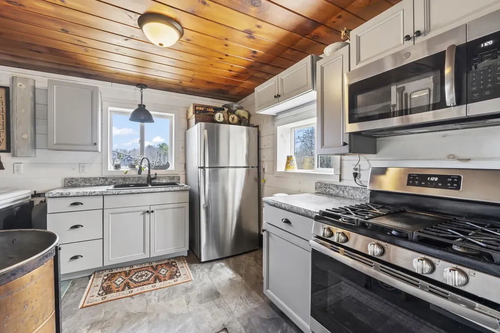 190 Somerville Road Jefferson ME 04348