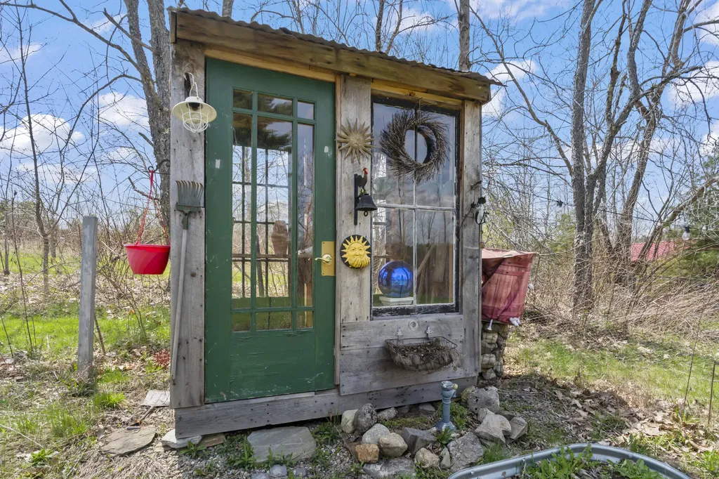 190 Somerville Road Jefferson ME 04348