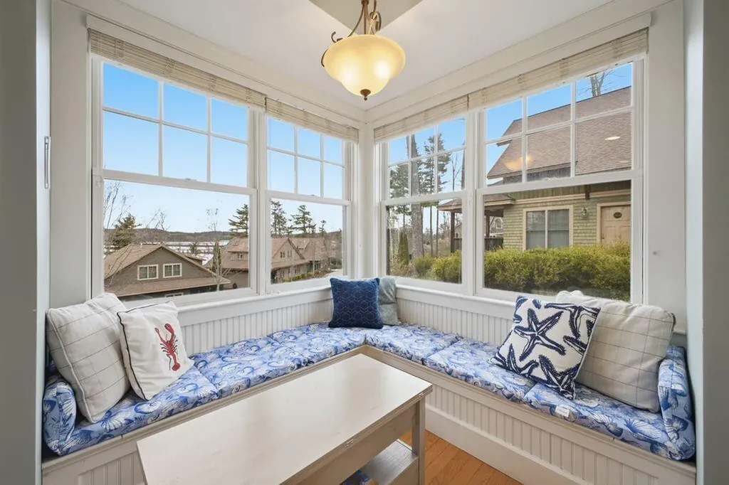 51 W Island Way Edgecomb ME 04556