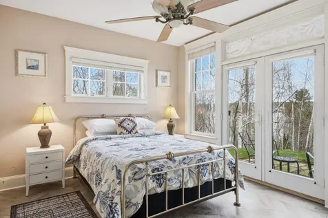 51 W Island Way Edgecomb ME 04556