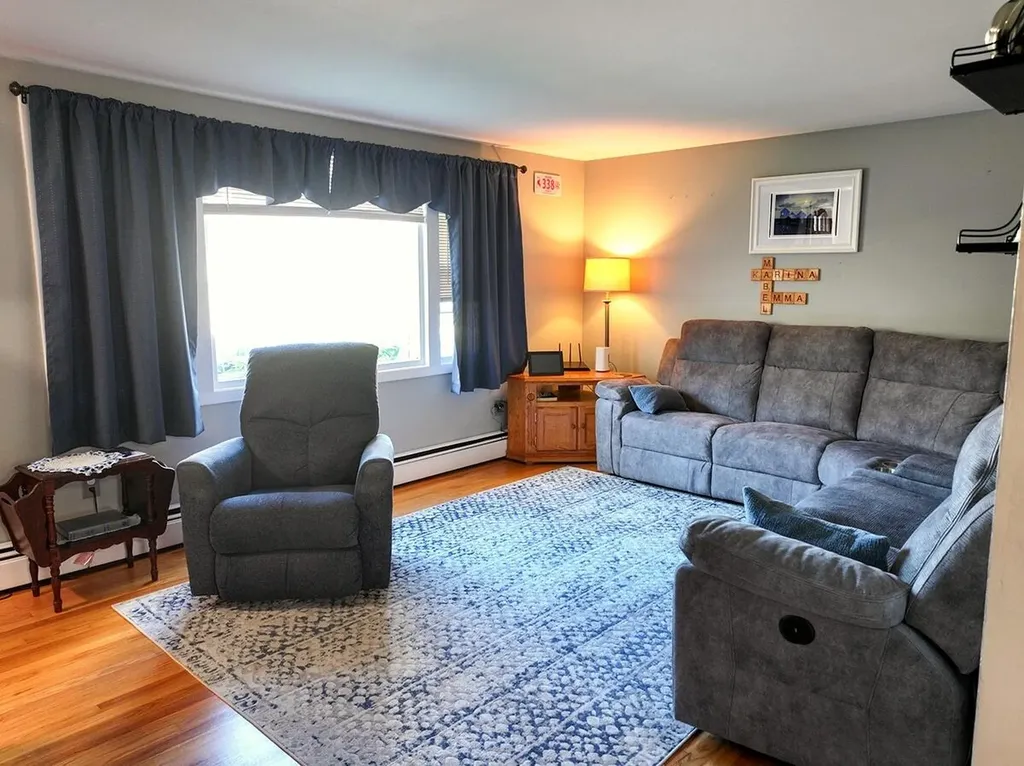 32 Lawn Avenue Gorham ME 04038