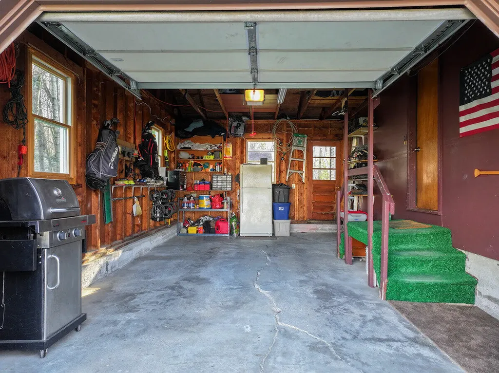 32 Lawn Avenue Gorham ME 04038