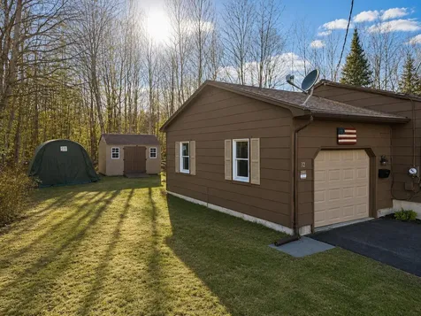 32 Lawn Avenue Gorham ME 04038