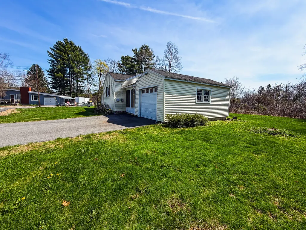 13 Westbrook Terrace Hampden ME 04444