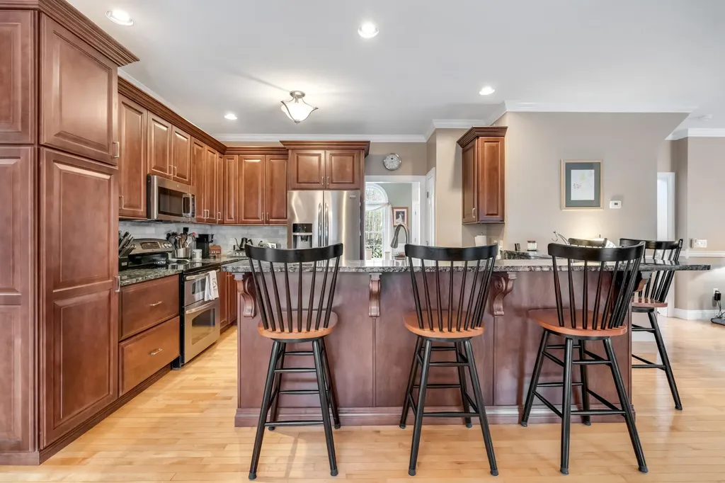 16 Caldwell Circle Lewiston ME 04240