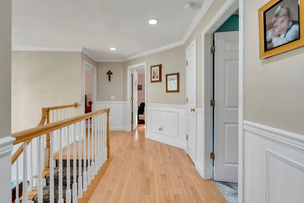 16 Caldwell Circle Lewiston ME 04240