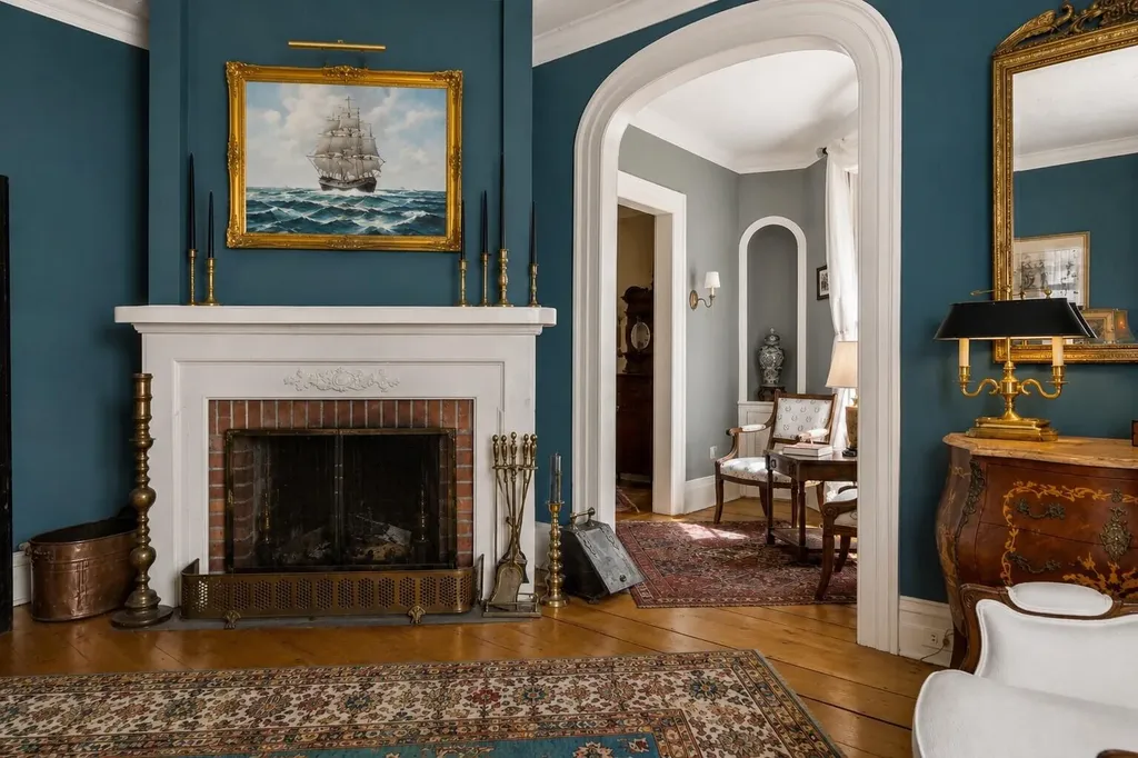 63 Federal Street Wiscasset ME 04578