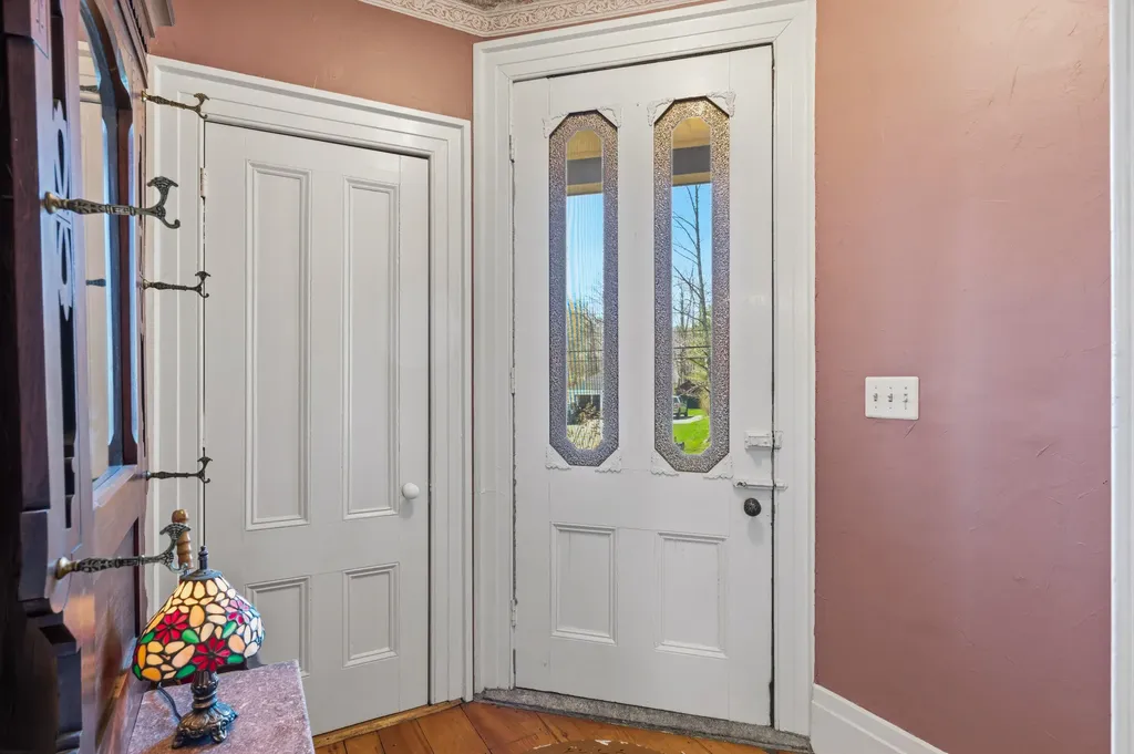 63 Federal Street Wiscasset ME 04578
