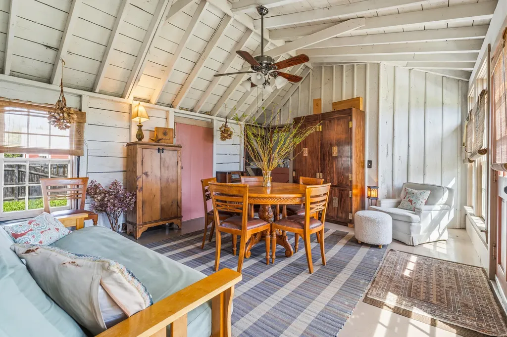 63 Federal Street Wiscasset ME 04578