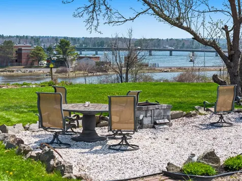 63 Federal Street Wiscasset ME 04578