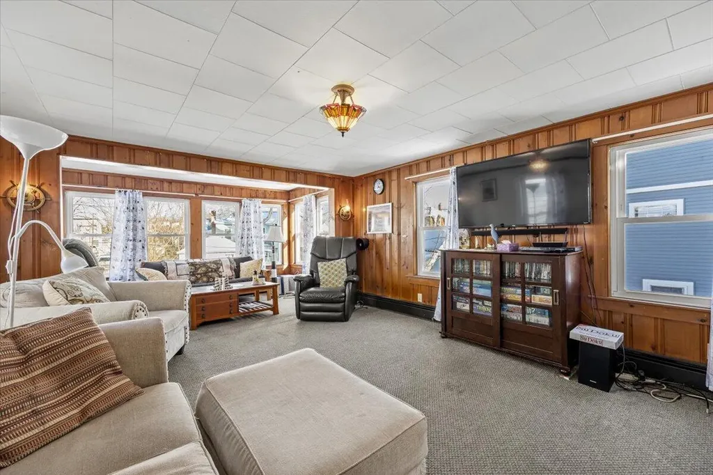 22 Wesley Avenue Old Orchard Beach ME 04064