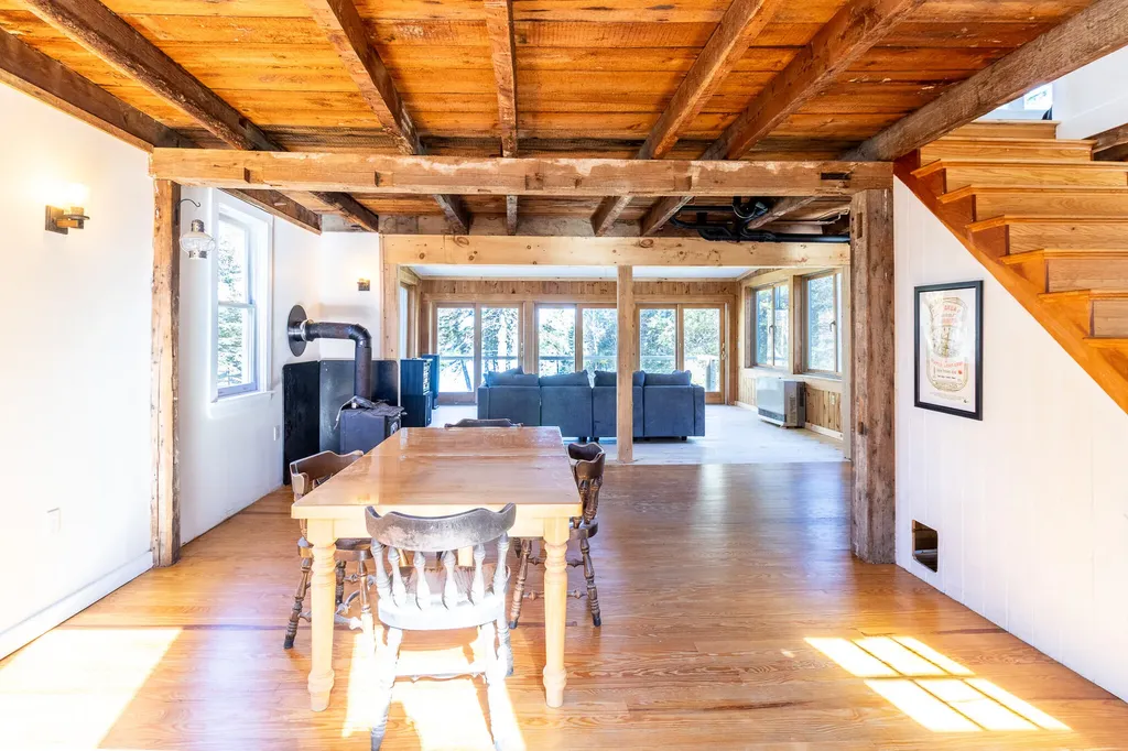 879 County Road Lubec ME 04652