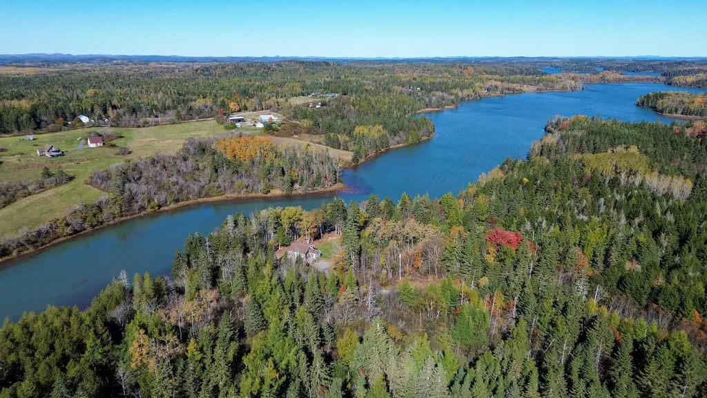 879 County Road Lubec ME 04652