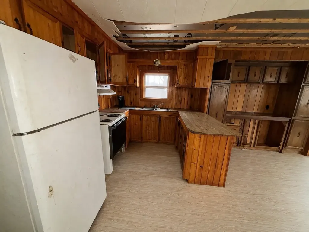 17, 19, 22 Highland Avenue Anson ME 04911