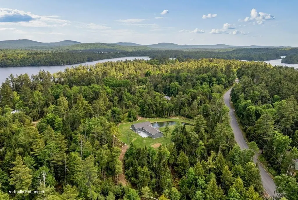 290 White Point Estates Road Lincoln ME 04457