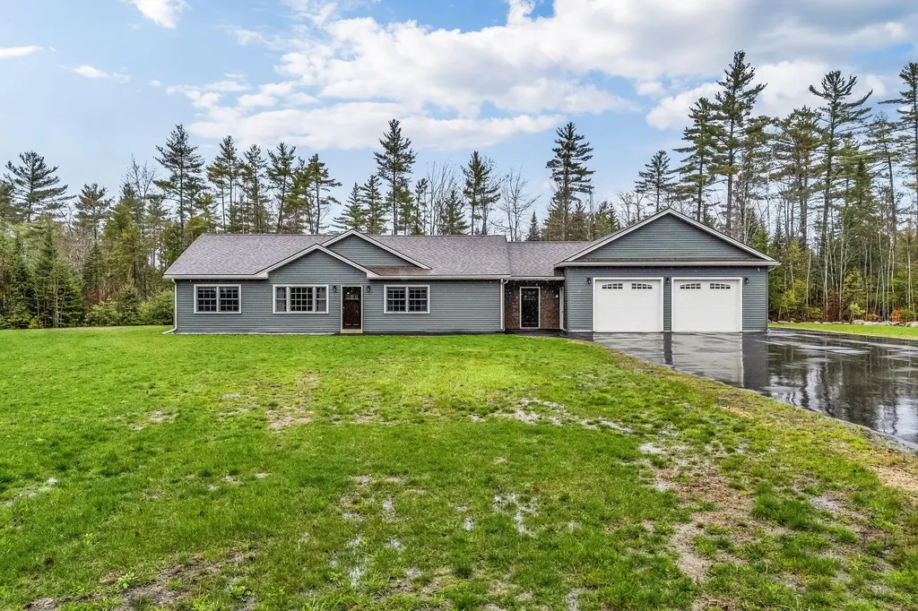 290 White Point Estates Road Lincoln ME 04457