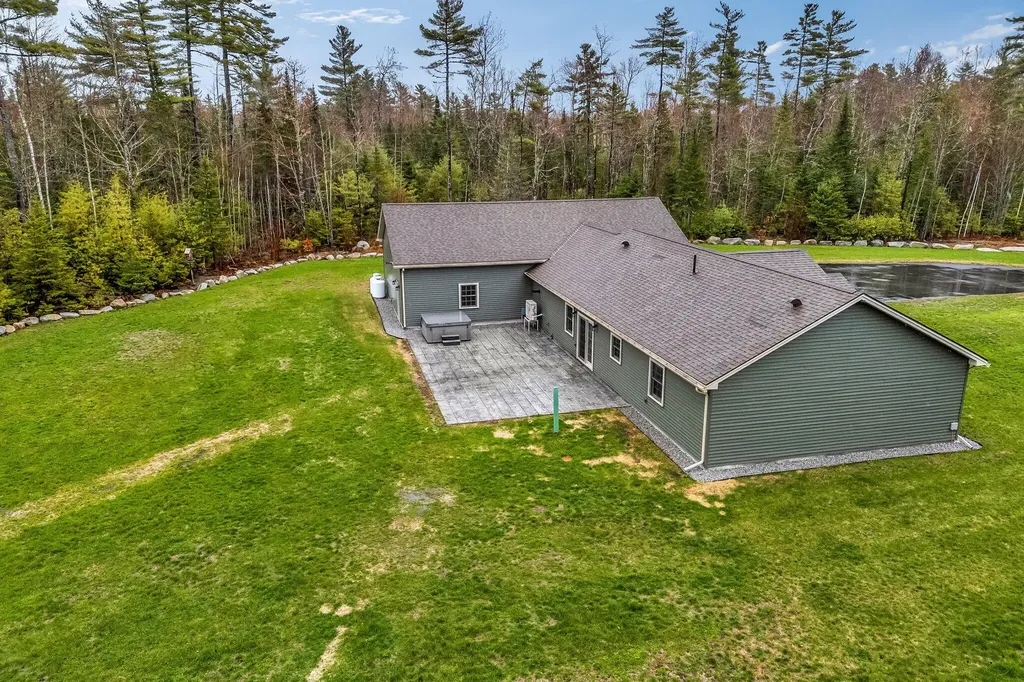 290 White Point Estates Road Lincoln ME 04457