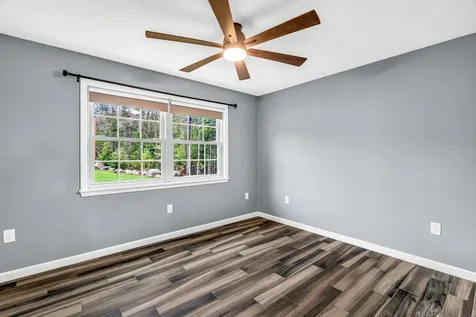 290 White Point Estates Road Lincoln ME 04457