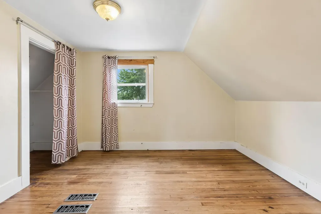 14 Devon Street Portland ME 04102