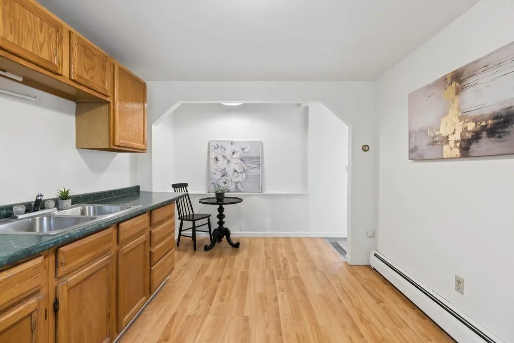 14 Devon Street Portland ME 04102