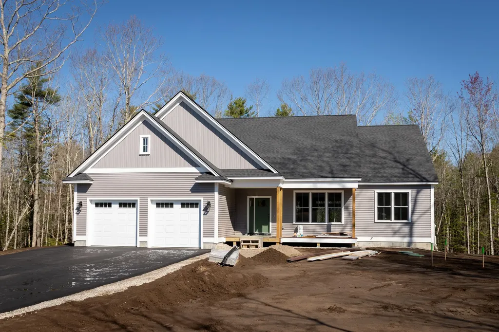 174 Tamrox Drive Arundel ME 04046